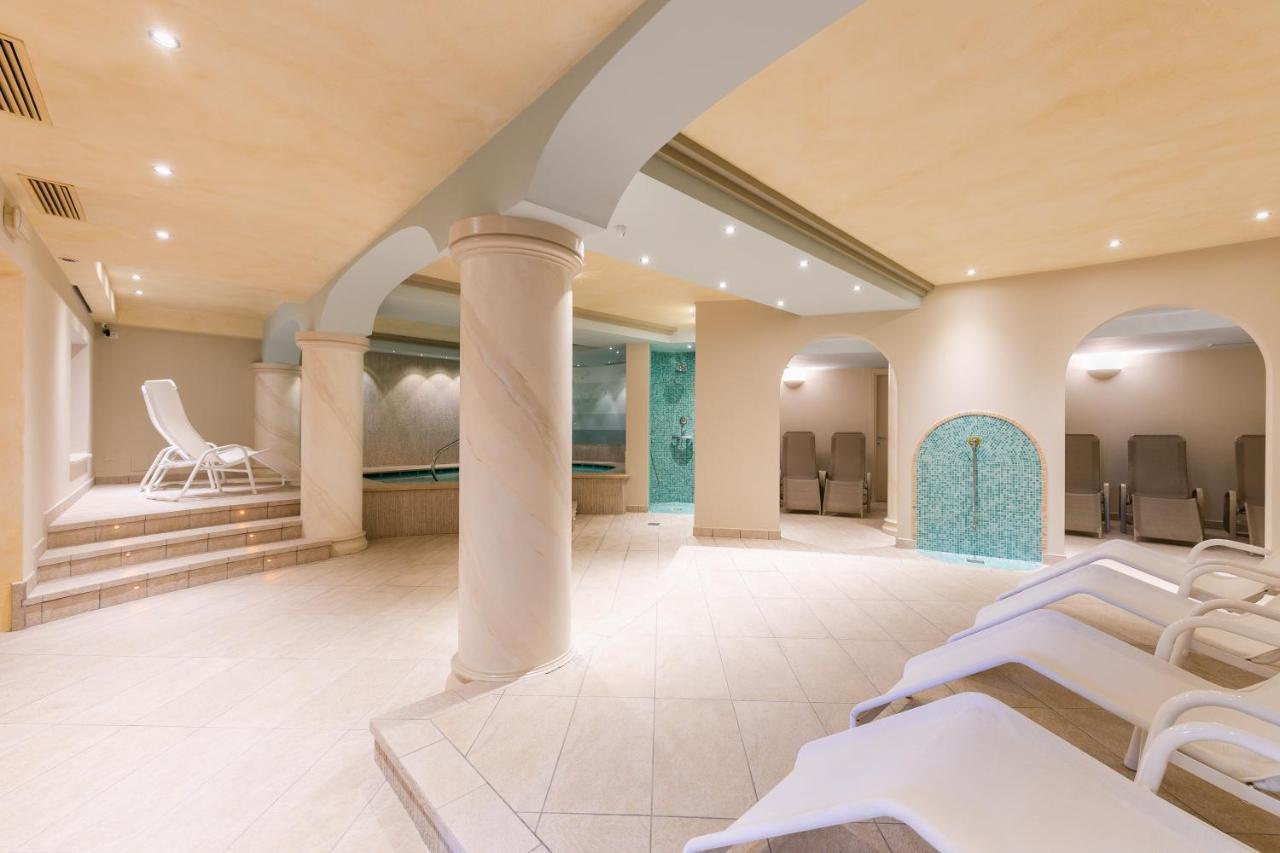 La Gardenia & Oleandra Hotel 4*